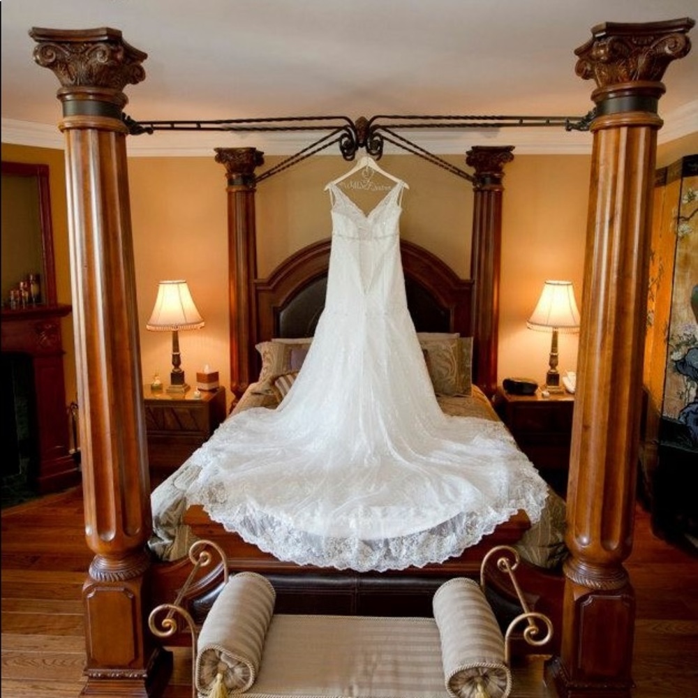 Maggie Sottero lace wedding dress